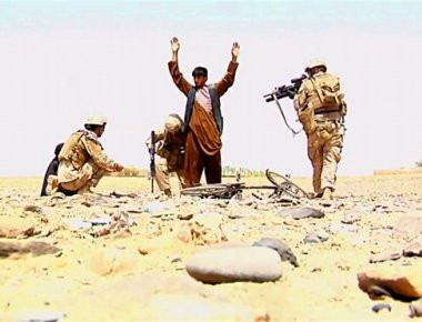 Βίντεο: Αμερικανοί Πεζοναύτες συλλαμβάνουν Ταλιμπάν μετά από ανταλλαγή πυροβολισμών στο Αφγανιστάν